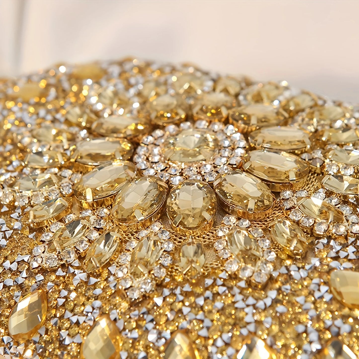 Sunflower-Shaped Gold Evening Clutch Purse for Women - Sparkling Handbag for Weddings, Parties, and Prom