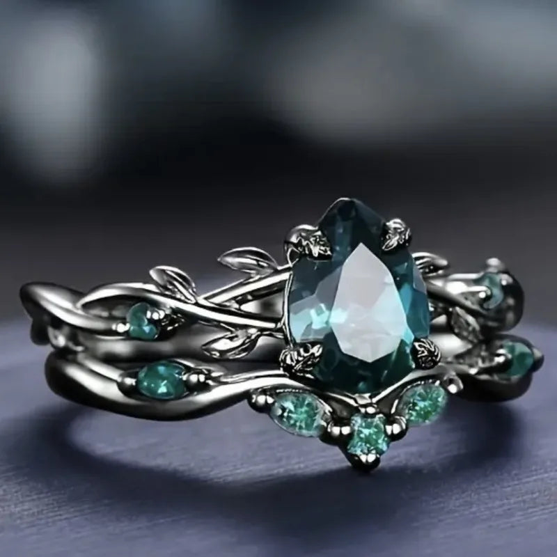 Green Elegance Ring - Flora Jewells